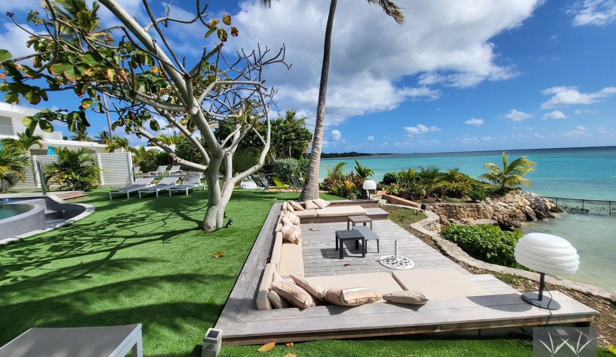 Delphy villa de location bord de mer avec piscine vacances guadeloupe