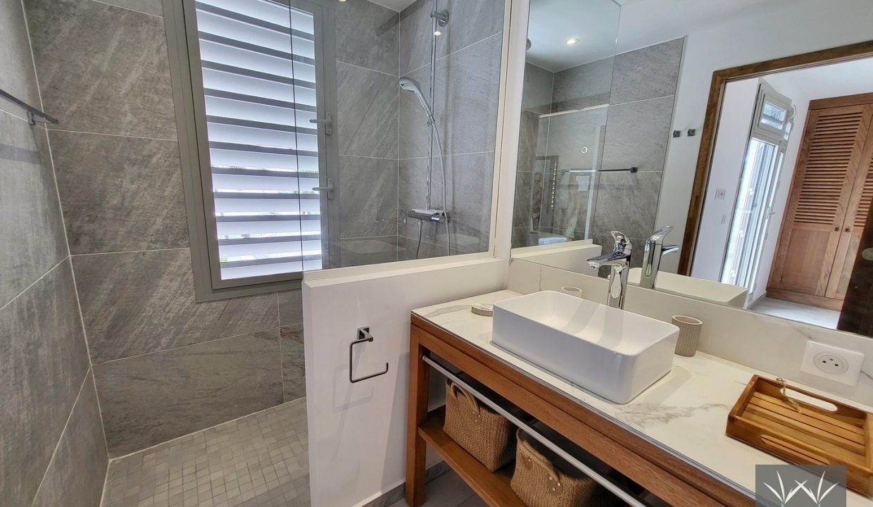 Delphy louer maison vue mer avec piscine vacances en famille luxe guadeloupe