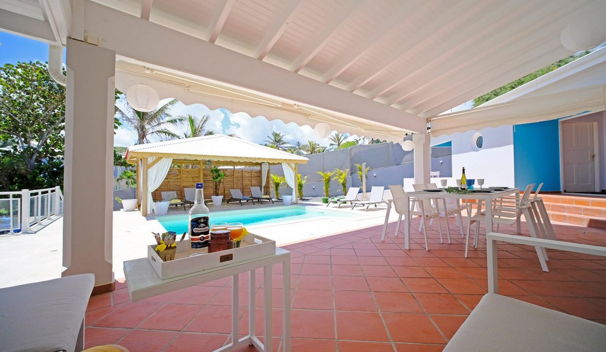 EspaceRepas_102_villa-Bleu Karaib-location_saisonnière_guadeloupe