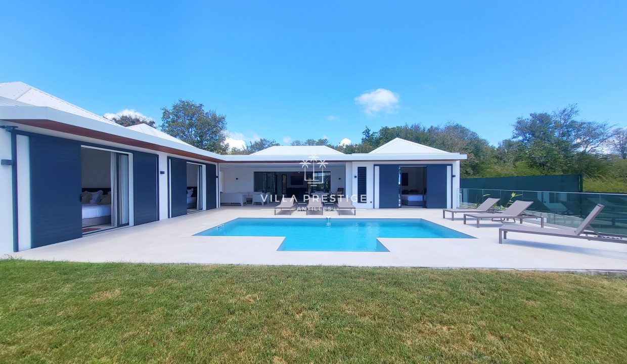 louer maison guadeloupe vue mer plage en famille avec piscine standing villa jubaea