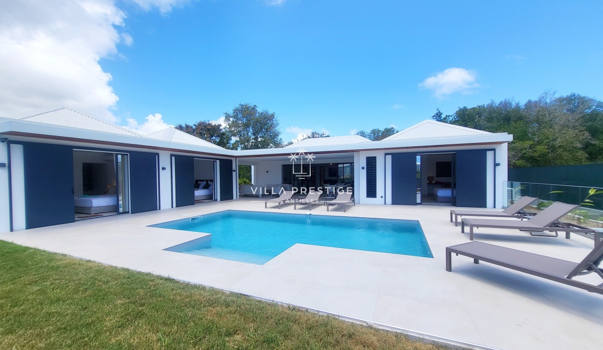 maison de location guadeloupe villa jubaea avec piscine vacances