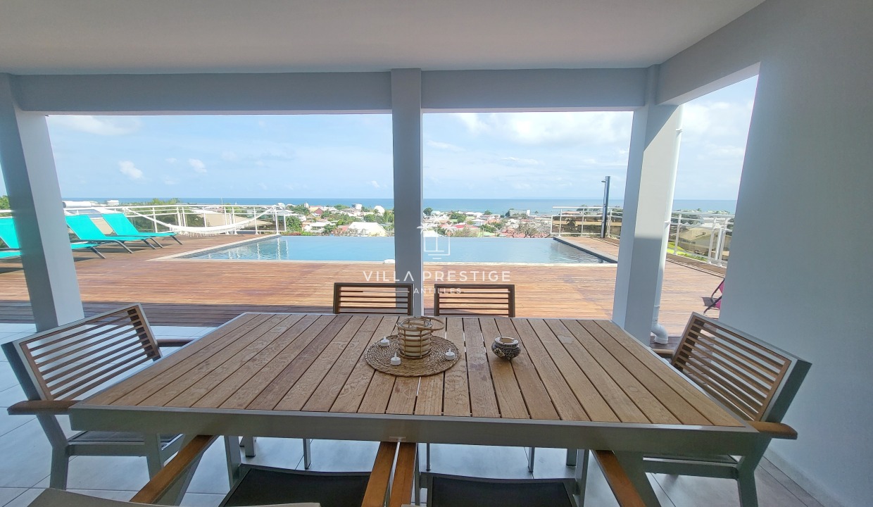 villa belleza avec piscine vacances en guadeloupe vue mer standing