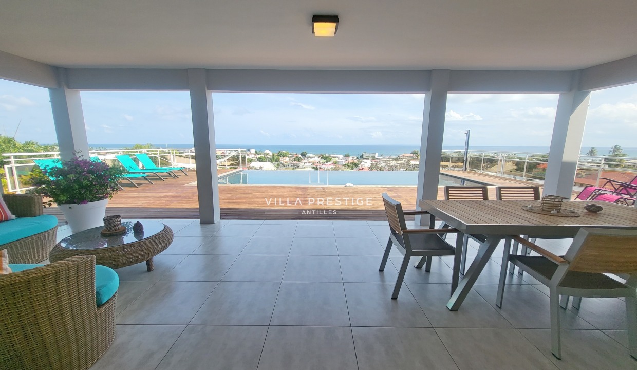 villa belleza avec piscine vacances en guadeloupe vue mer standing