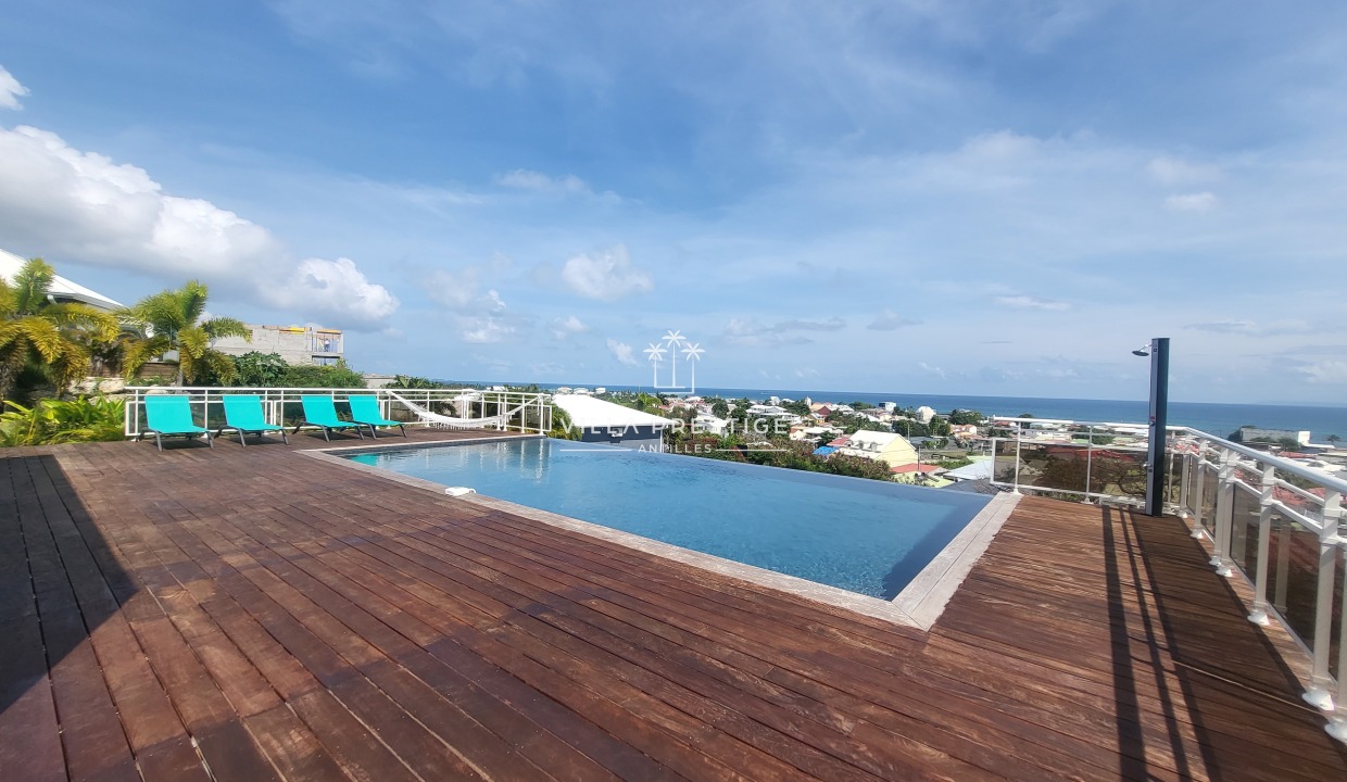 villa belleza avec piscine vacances en guadeloupe vue mer standing