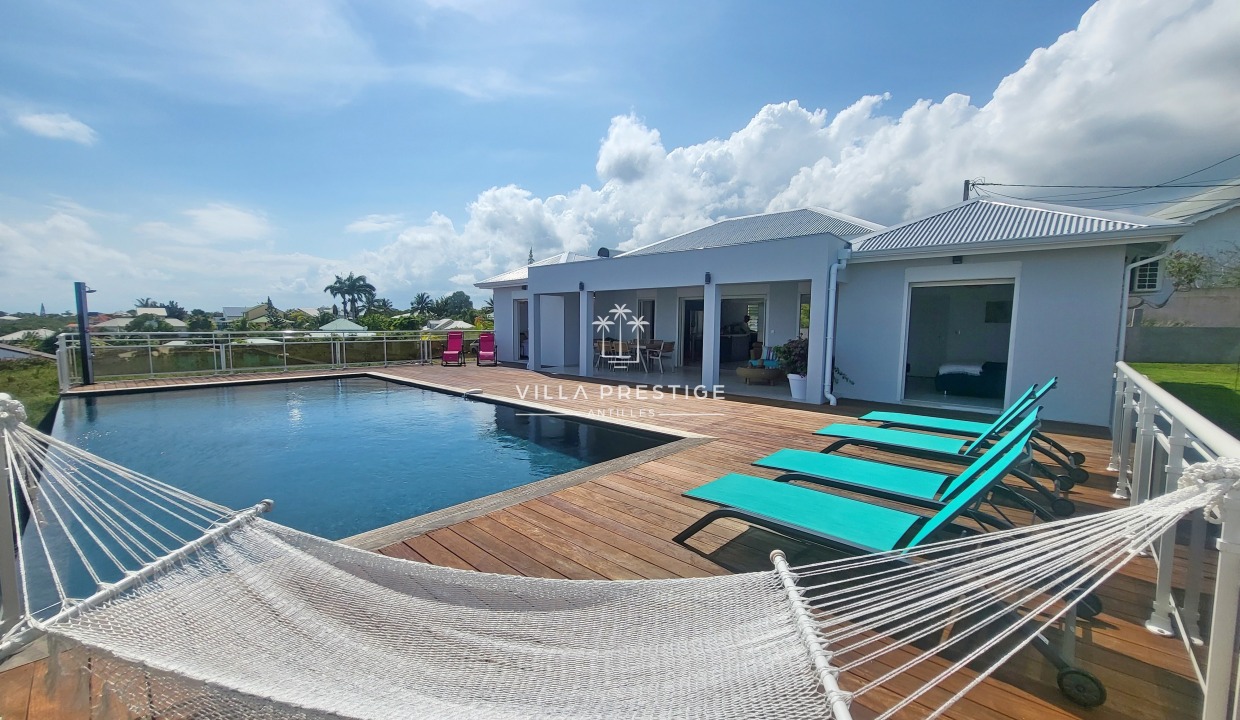 villa belleza maison location saisonnière avec piscine vacances en guadeloupe avec piscine luxe