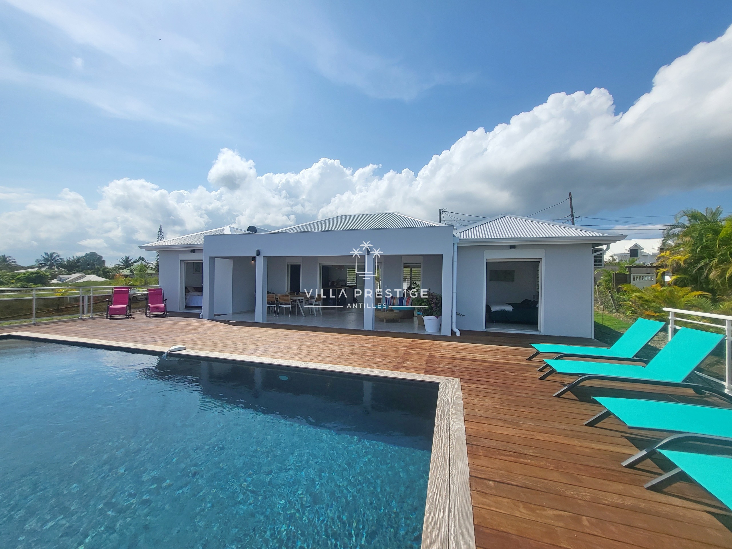 villa belleza maison location saisonnière avec piscine vacances en guadeloupe avec piscine luxe