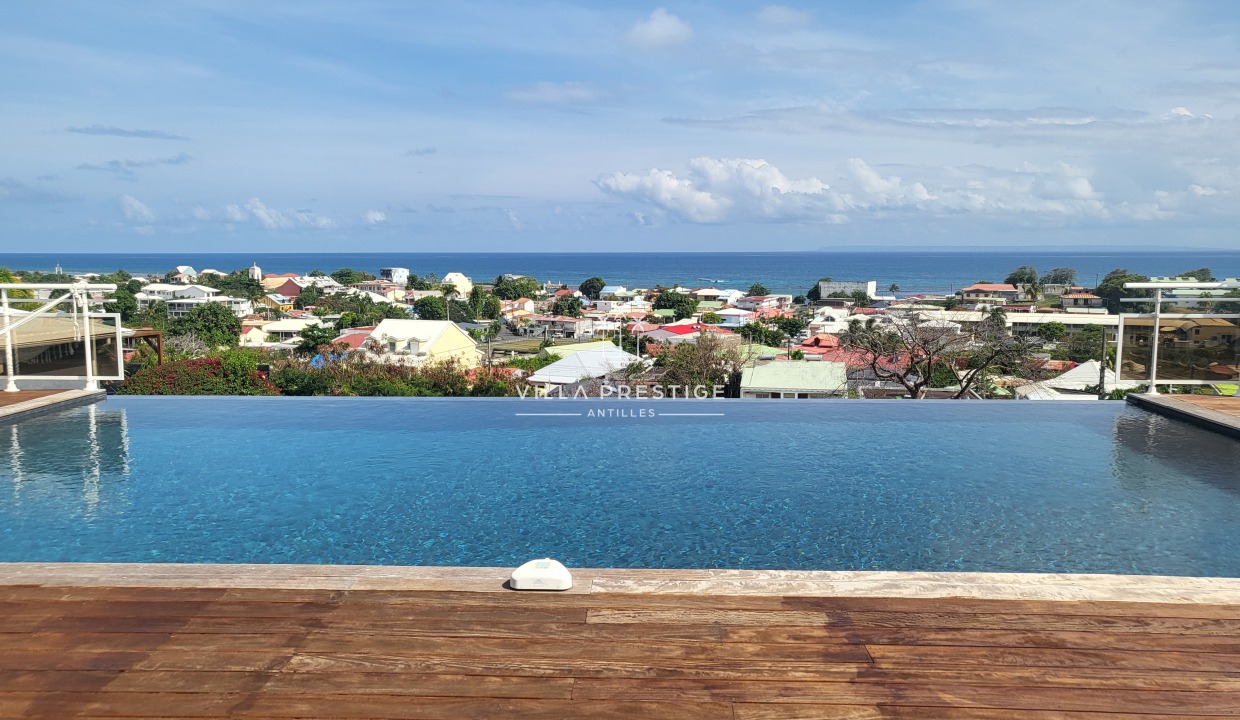 villa belleza avec piscine vacances en guadeloupe vue mer standing