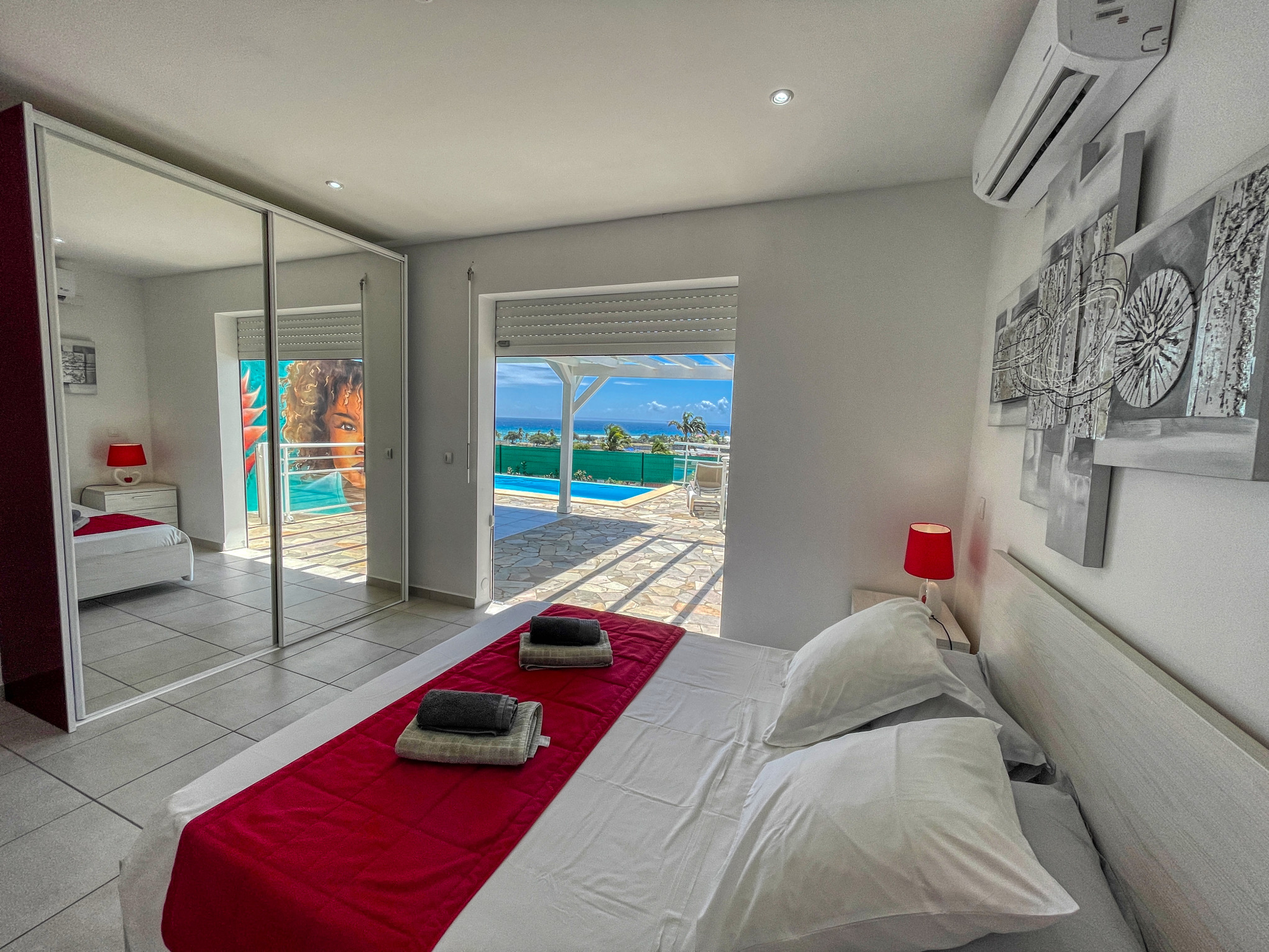 ok chambre mer villa Rubis 2 chambres 4 personnes vue sur mer piscine à St François en Guadeloupe - chambre 1